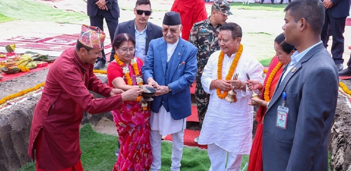 मीनबहादुर गुरुङको दानमा बन्ने भवन एमालेले नलिने, बल्खुमै बन्ने भयो कार्यालय