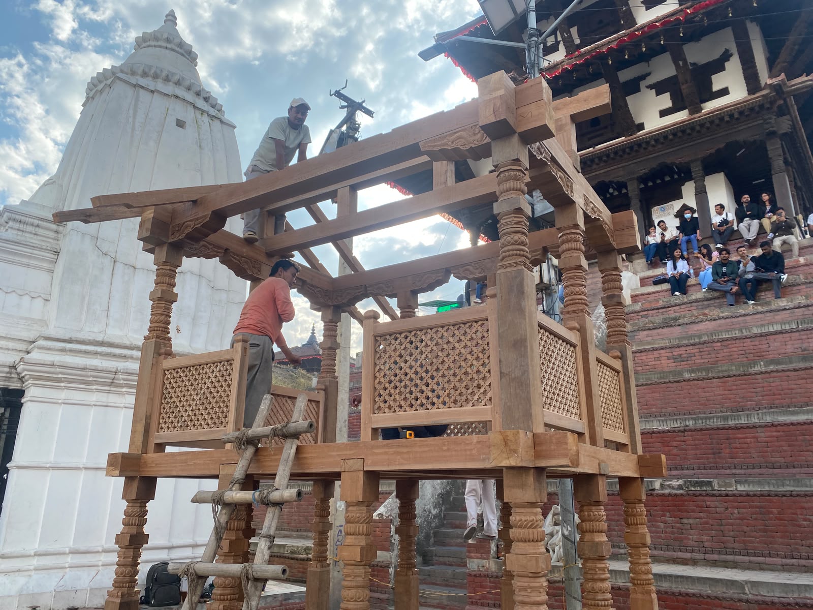 येँयाः (इन्द्रजात्रा अवधिमा) माजु देगः अगाडि स्वच्छन्द भैरवको मूर्ति प्रदर्शन